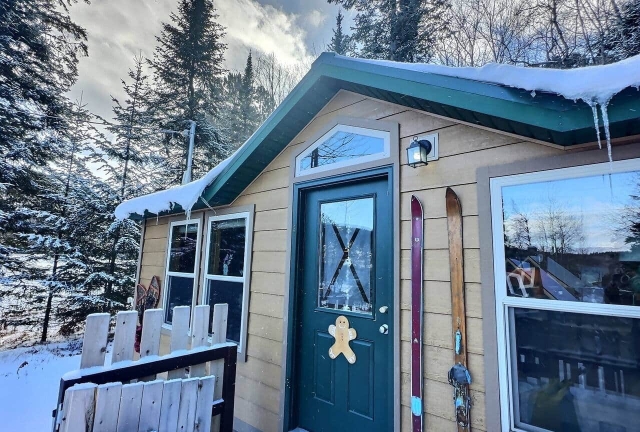 Nook Cabins